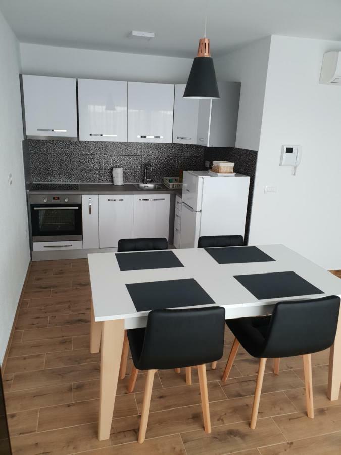 Apartmani Marija Baška Voda Exterior foto